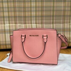 Michael Kors Pink Bag/Purse
